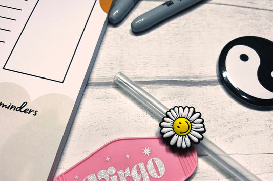 Daisy Straw Charm